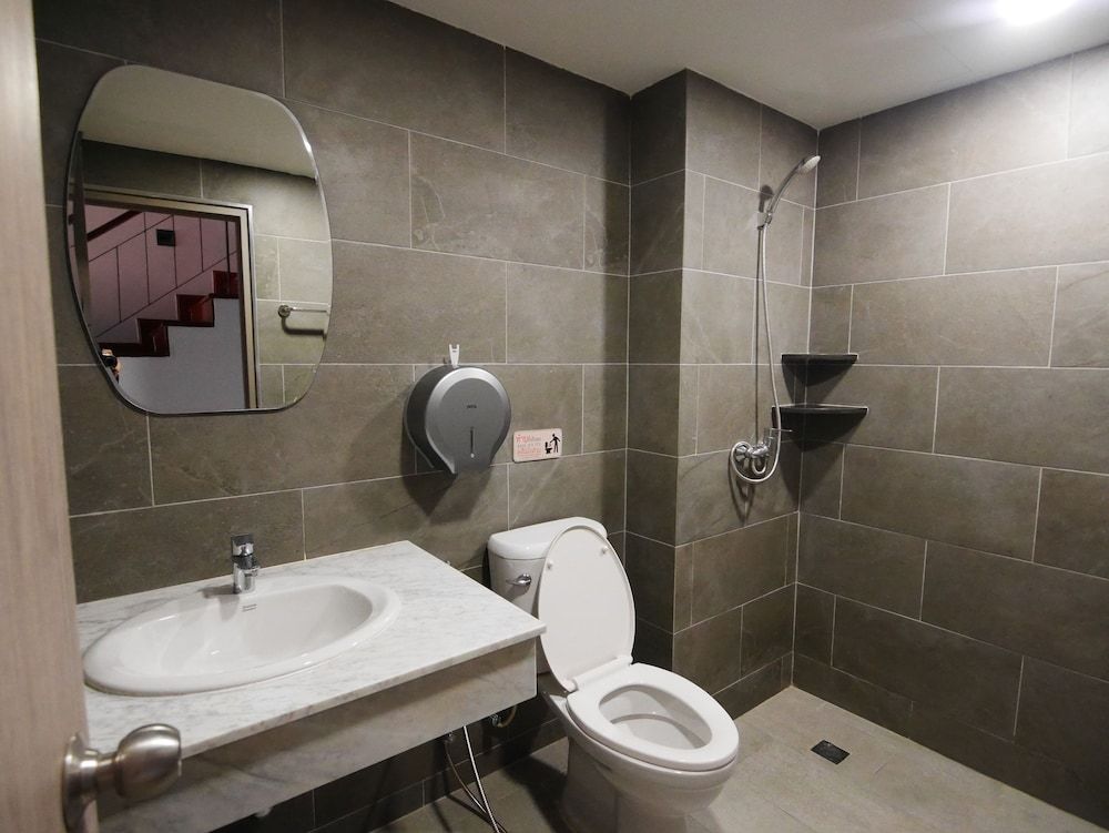 Ray Coffee Bar & Hostel - Adults Only Standard Shared Dormitory, 1 Bedroom 3