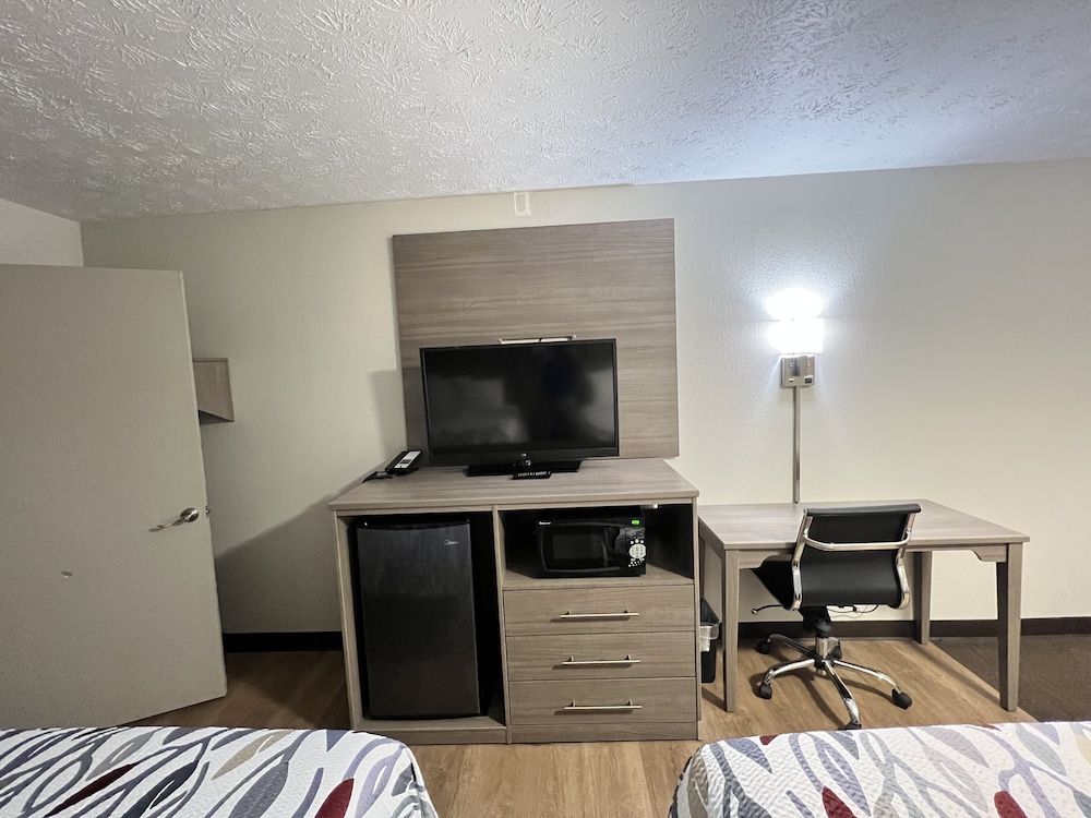 Deluxe Room, 2 Queen Beds, Non Smoking