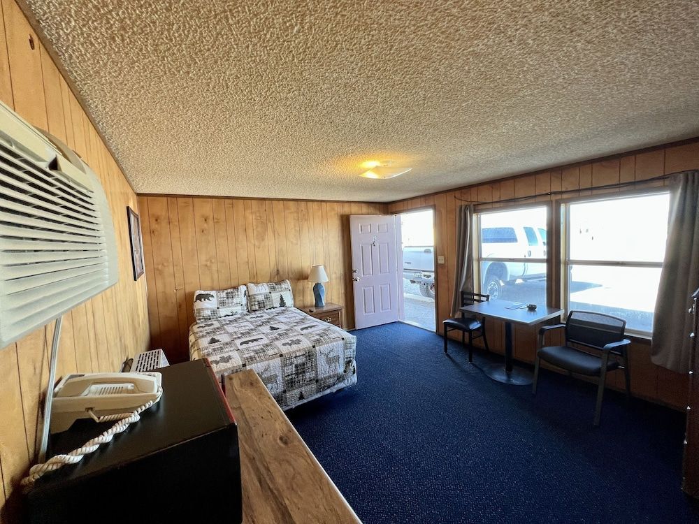 Border Inn Casino Deluxe Studio Suite 4