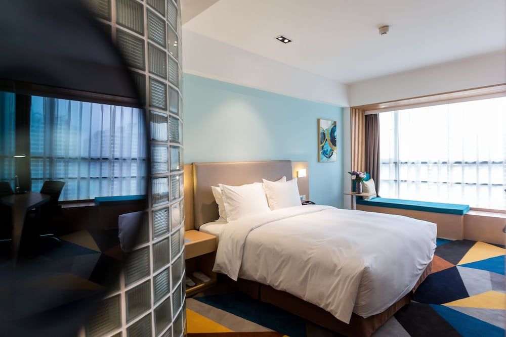 Standard Room, 1 King Bed