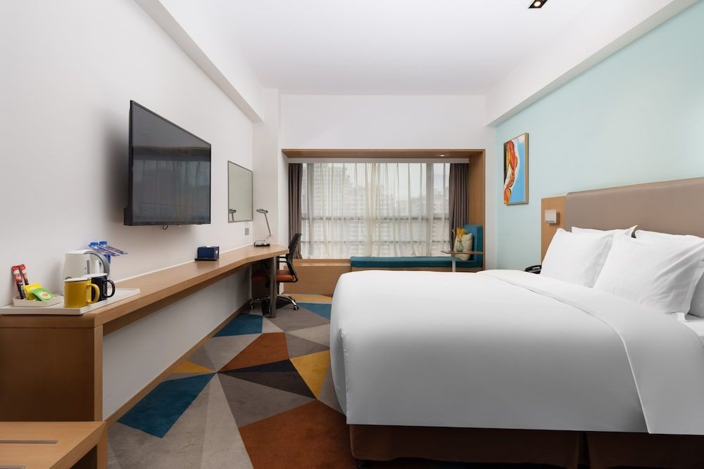Standard Room, 1 King Bed (High Floor)