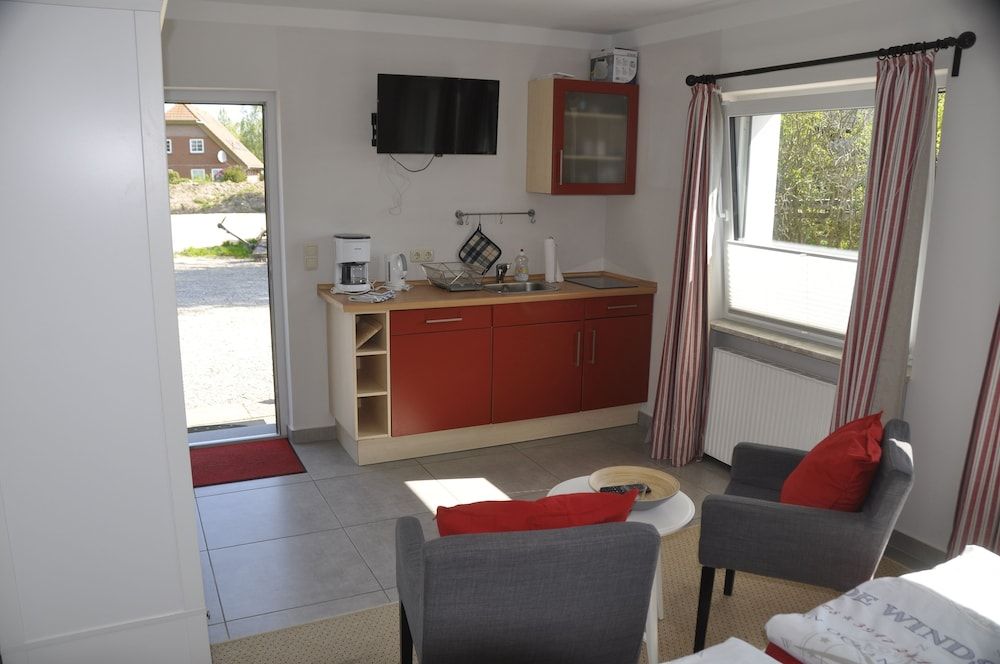 Hus Seeblick Double Room, 1 Bedroom, Non Smoking, Courtyard View 2