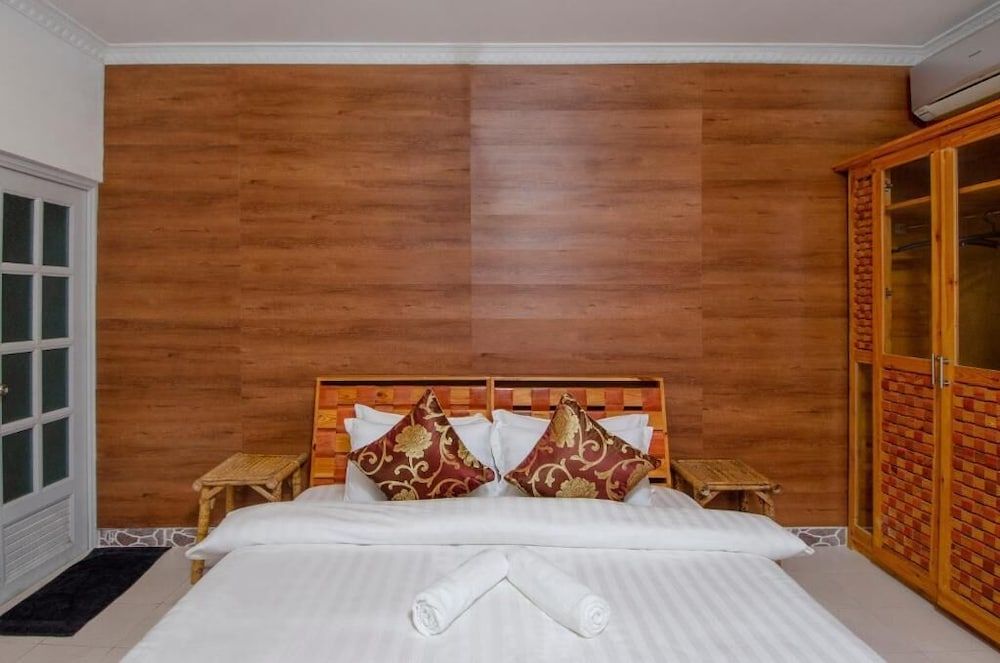 Paradise Retreat Deluxe Double Room 3