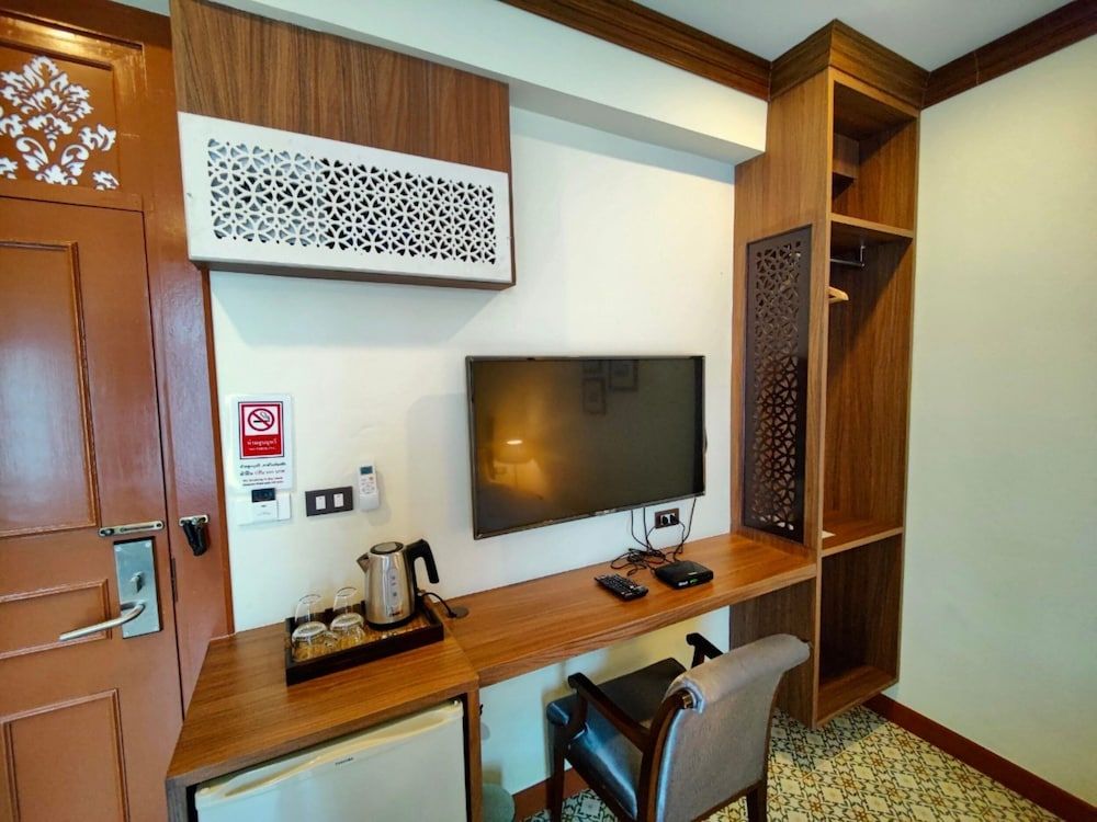 Baan Chao Khun Hotel Superior Room, 1 Queen Bed 8