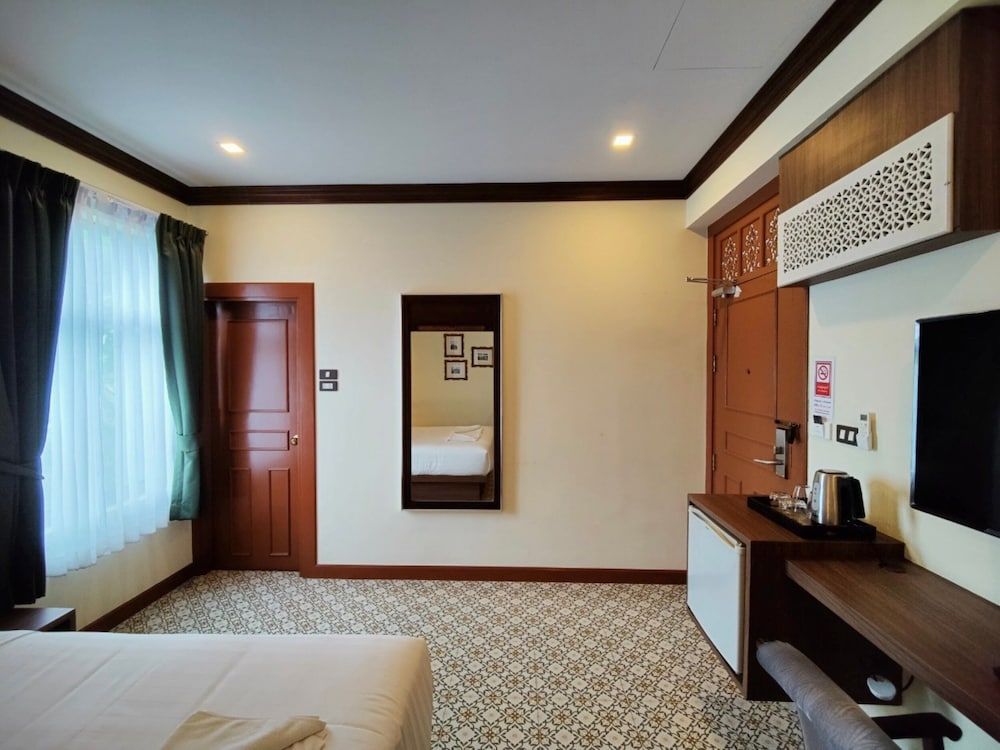 Baan Chao Khun Hotel Superior Room, 1 Queen Bed 7