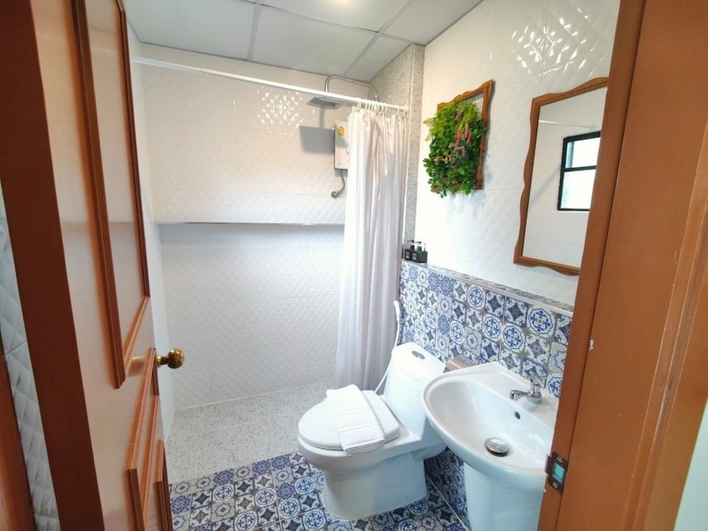 Baan Chao Khun Hotel Superior Room, 1 Queen Bed 6