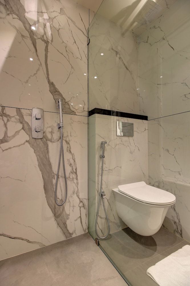 Hotel Mumbai House Ghansoli Premium Room 24