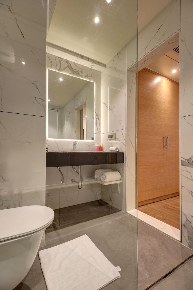 Hotel Mumbai House Ghansoli Premium Room 26