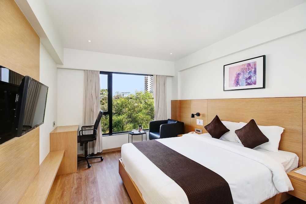 Hotel Mumbai House Ghansoli Premium Room 10