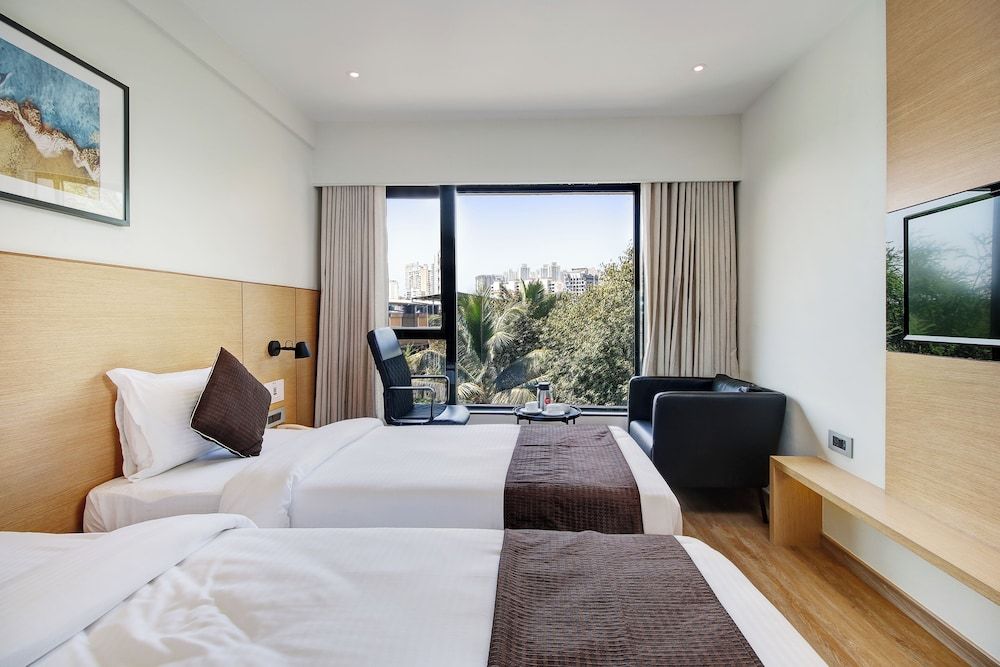 Hotel Mumbai House Ghansoli Premium Room 7