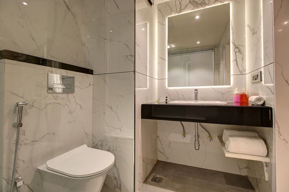 Hotel Mumbai House Ghansoli Premium Room 27