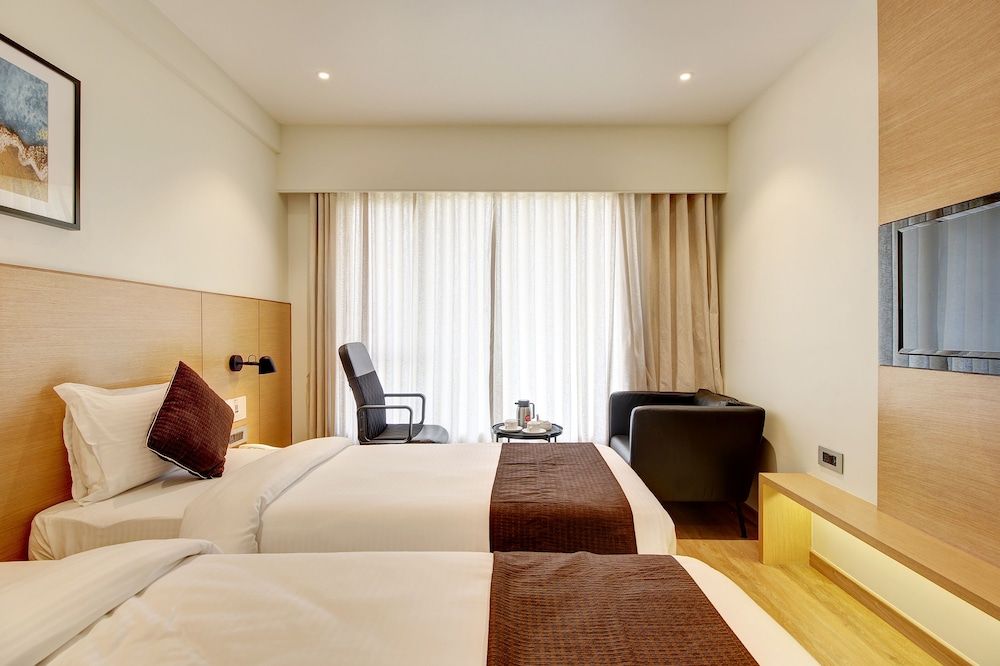 Hotel Mumbai House Ghansoli Premium Room 5