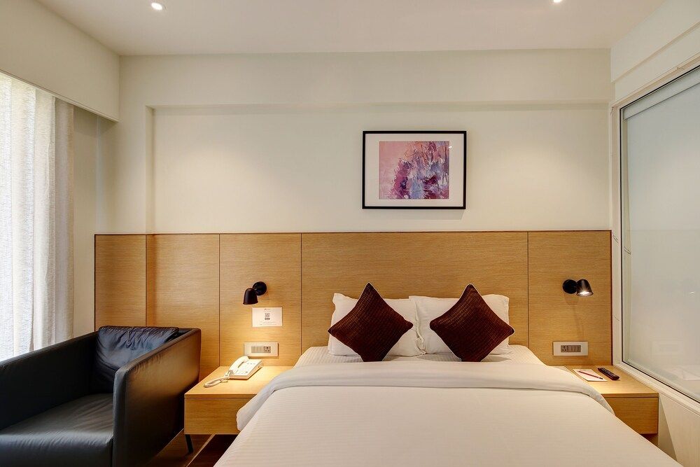 Hotel Mumbai House Ghansoli Premium Room 9