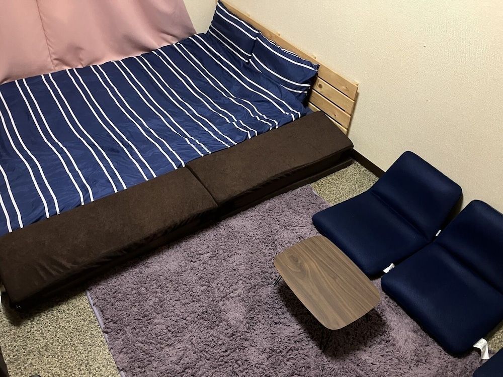 Economy Room (305)