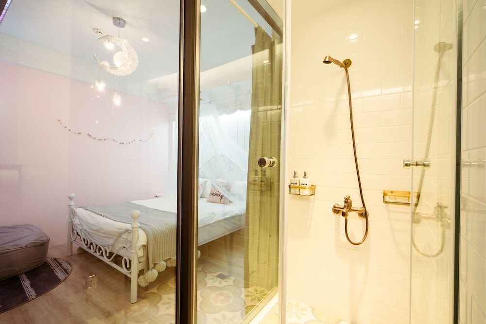 A Room Time Gallery Double Room, 1 Double Bed, Non Smoking 13