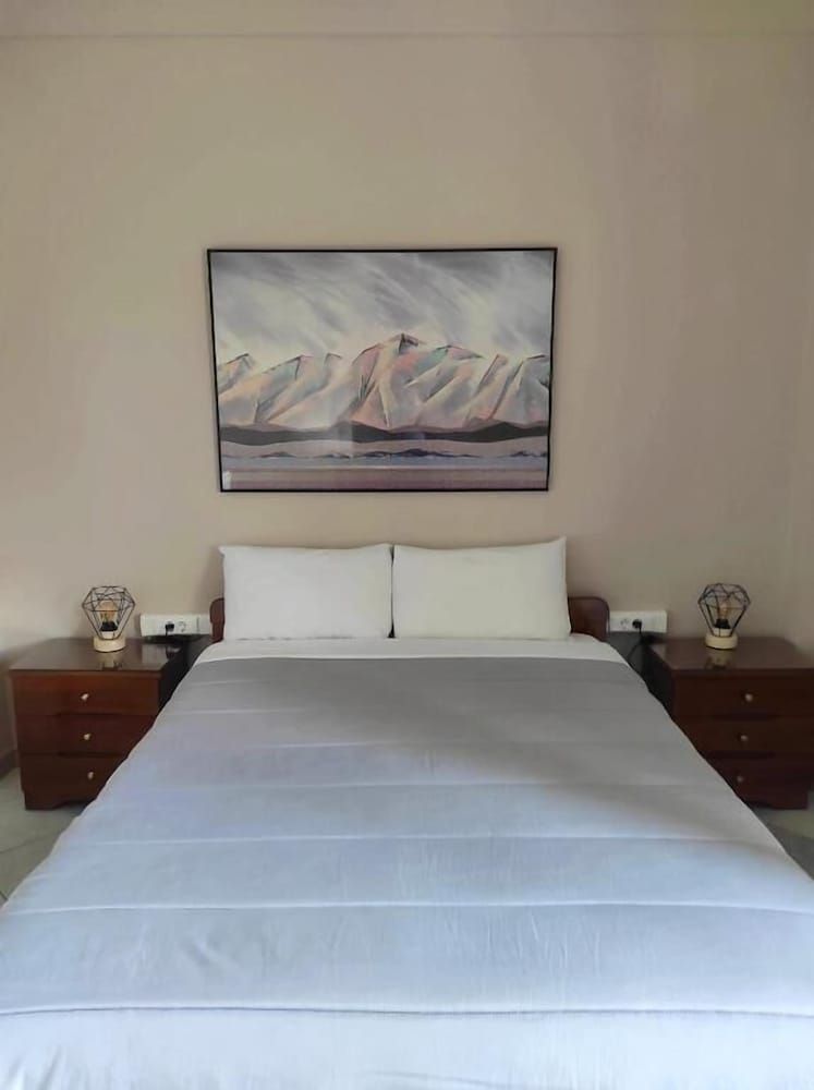 Vasilios Marinos Rooms Family Room 3