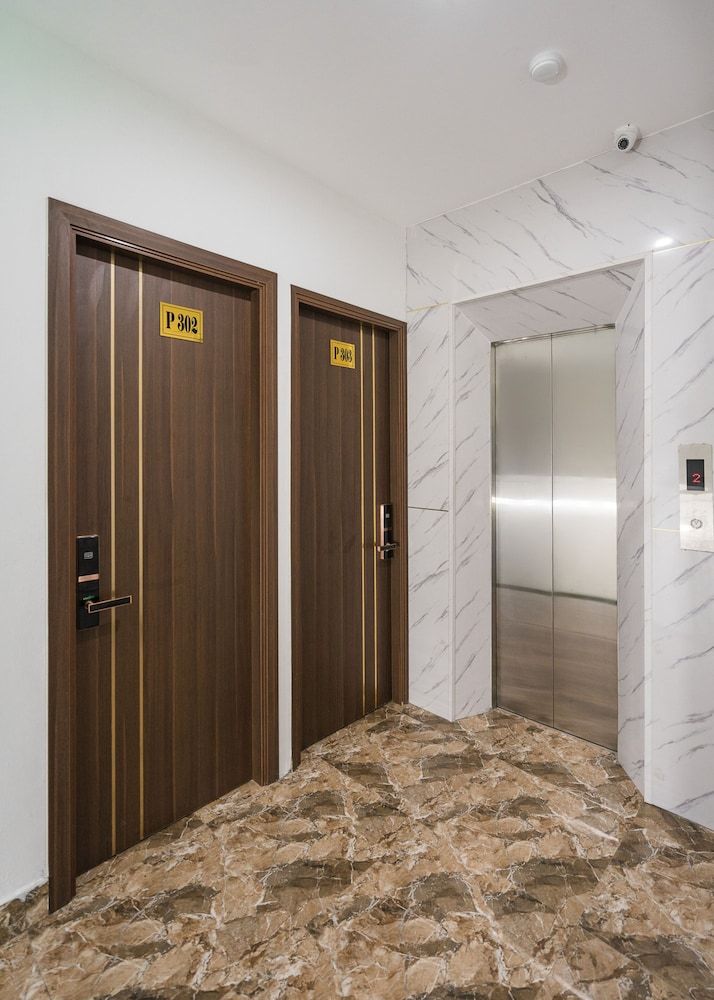 undefined Wind Hotel 7