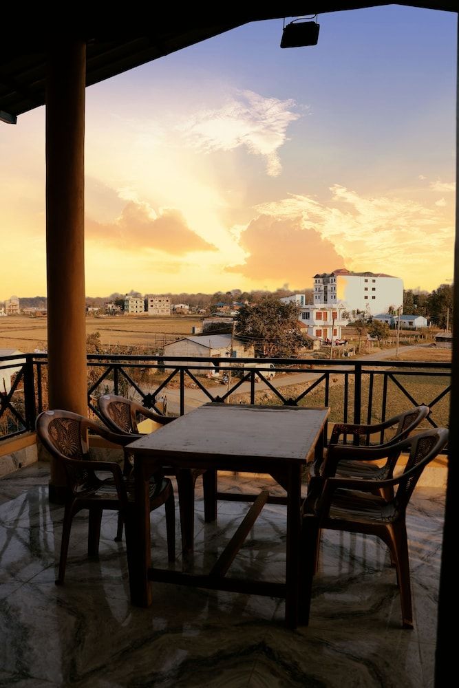 Hotel National Park Deluxe Double Room, 1 King Bed, Garden View 5