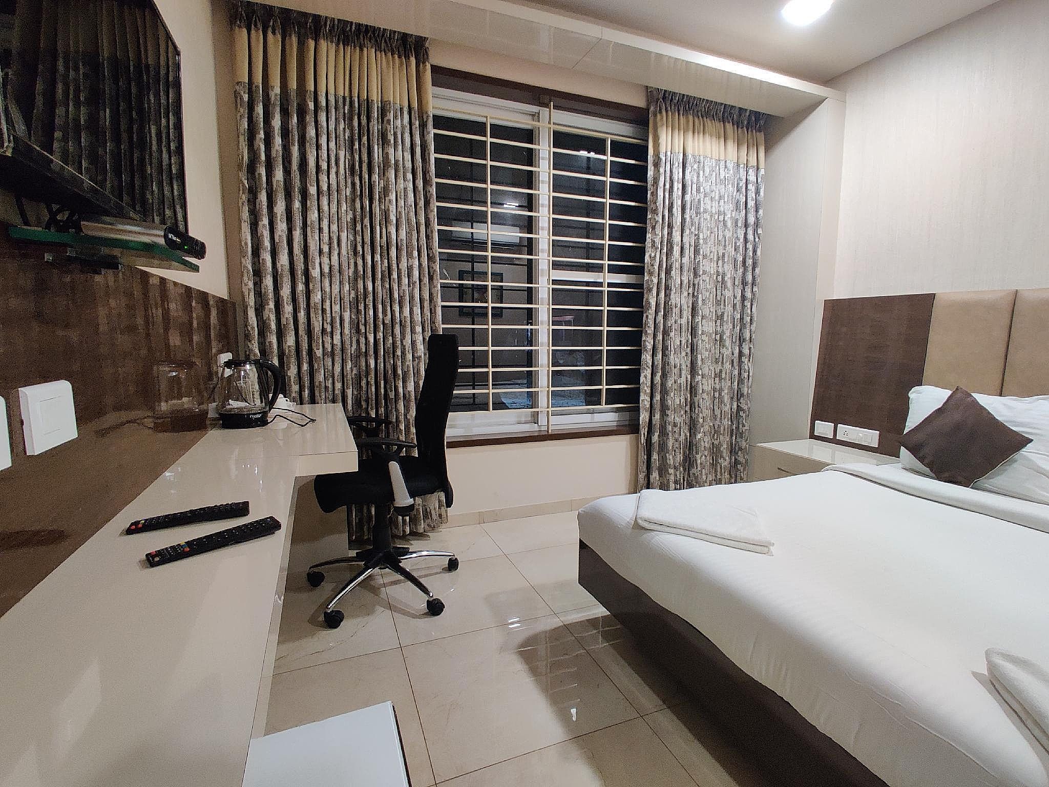 Neermala Residency Deluxe Double Room 7