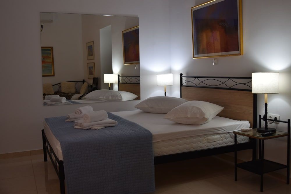 Triple Room, 1 Bedroom