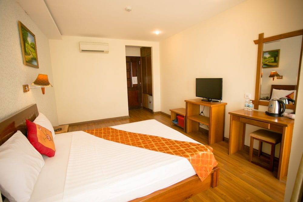 Golden Sea Hotel Nha Trang Deluxe Double Room, 1 Bedroom, Balcony, City View 7