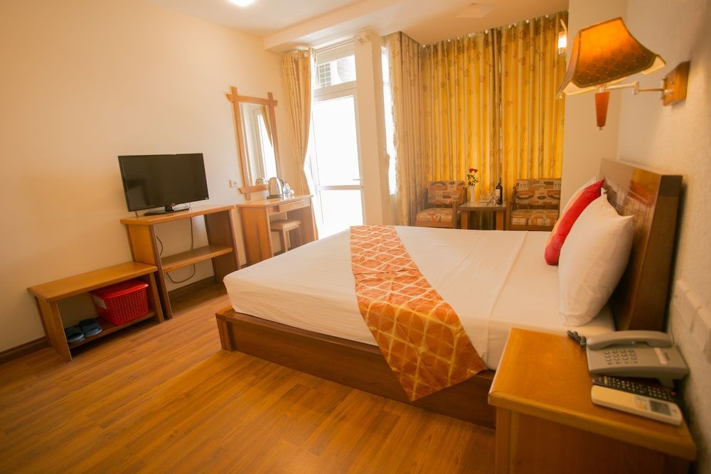Golden Sea Hotel Nha Trang Deluxe Double Room, 1 Bedroom, Balcony, City View 5