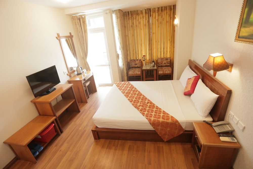 Golden Sea Hotel Nha Trang Deluxe Double Room, 1 Bedroom, Balcony, City View 4