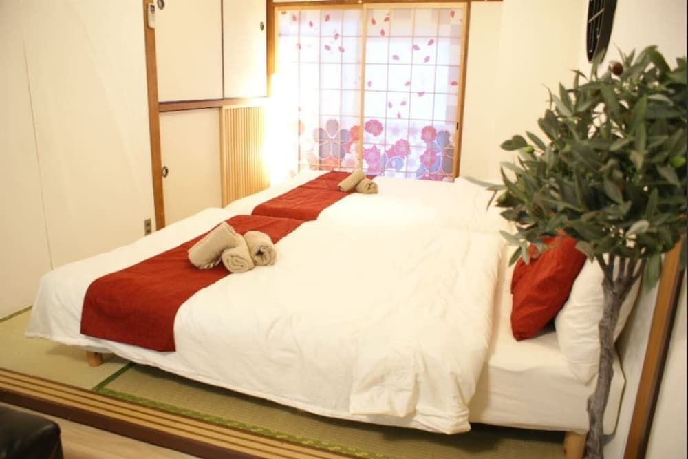 undefined Shin-Osaka GRAND-H 201 10