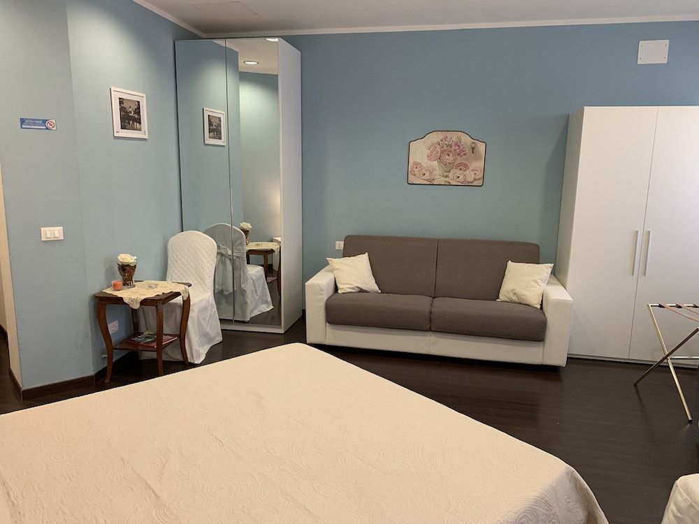 undefined Guesthouse Piazza Istria 4