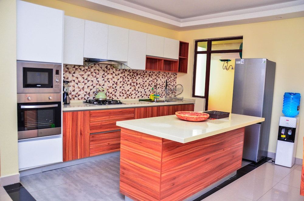 CherryWood Apartments Luxury Apartment 10