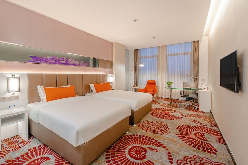 undefined Holiday Villa Hotel & Residence 2