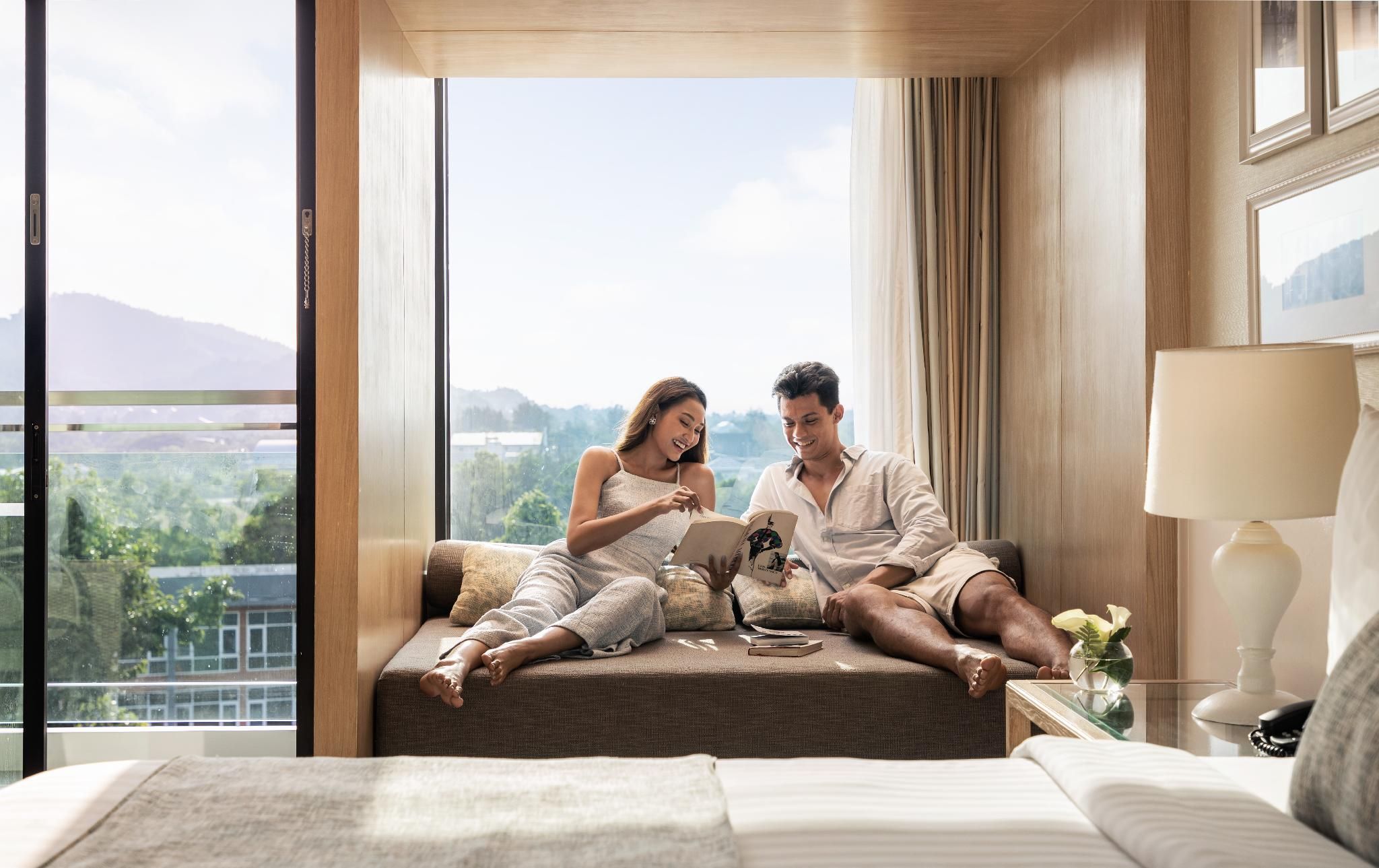 Deluxe Hillside Room