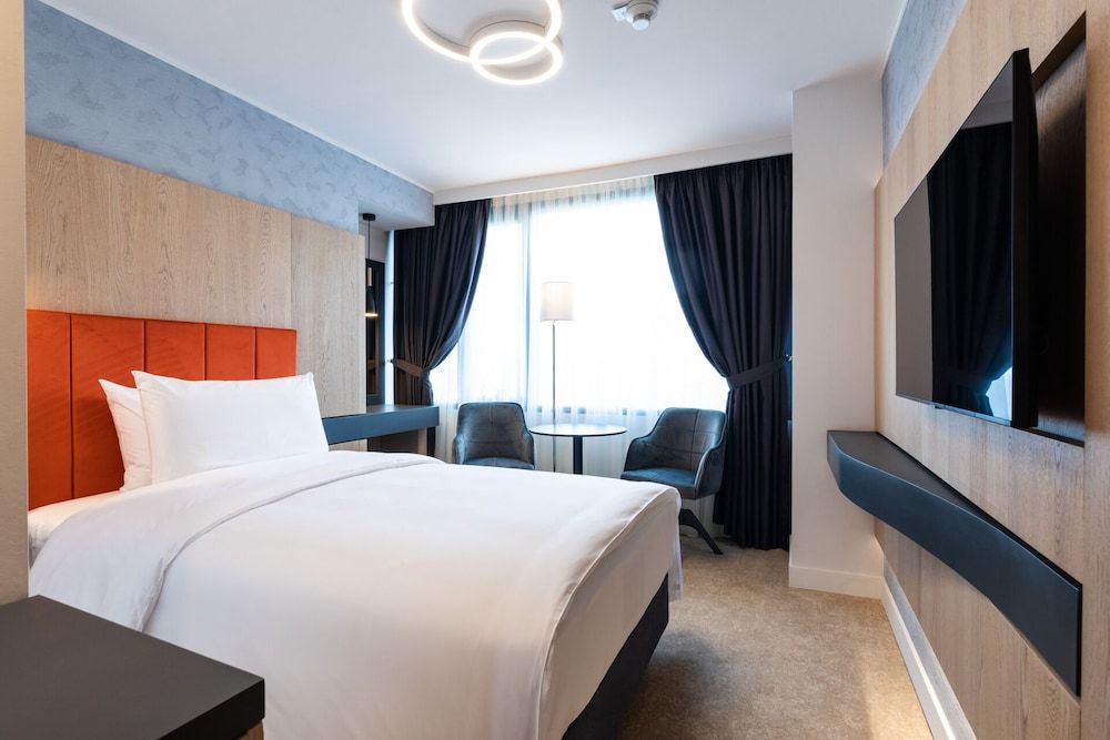 Superior Room, 1 King Bed, Non Smoking