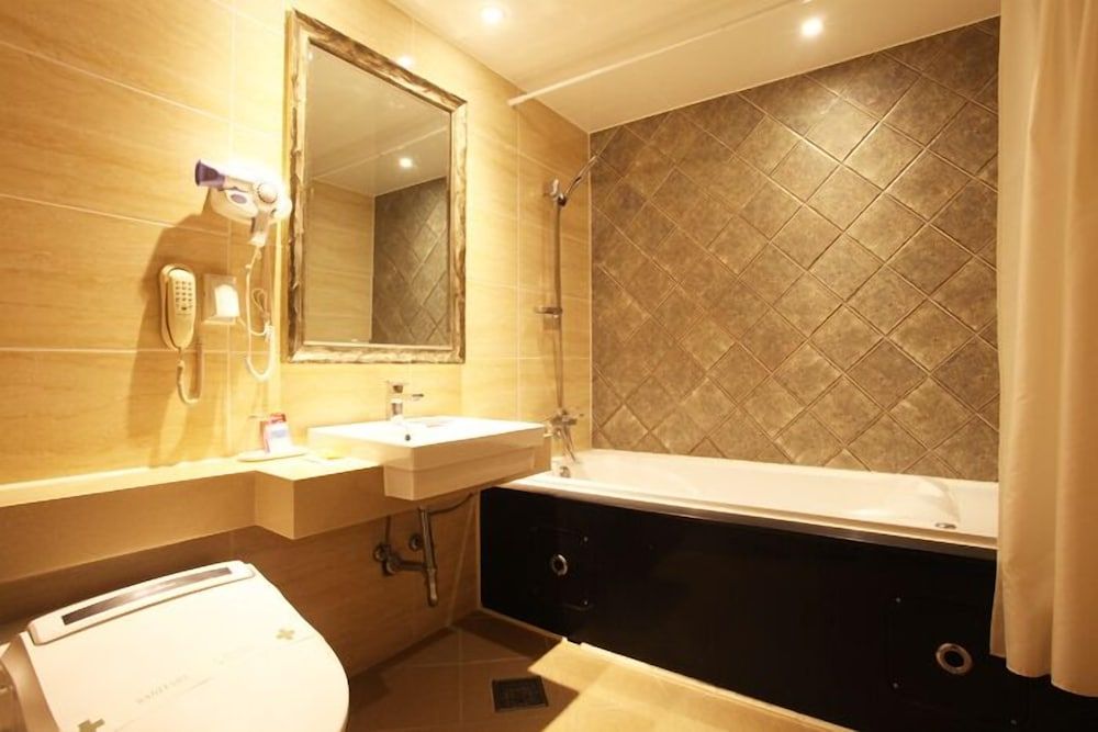 Karak Tourist Hotel Double Room 7