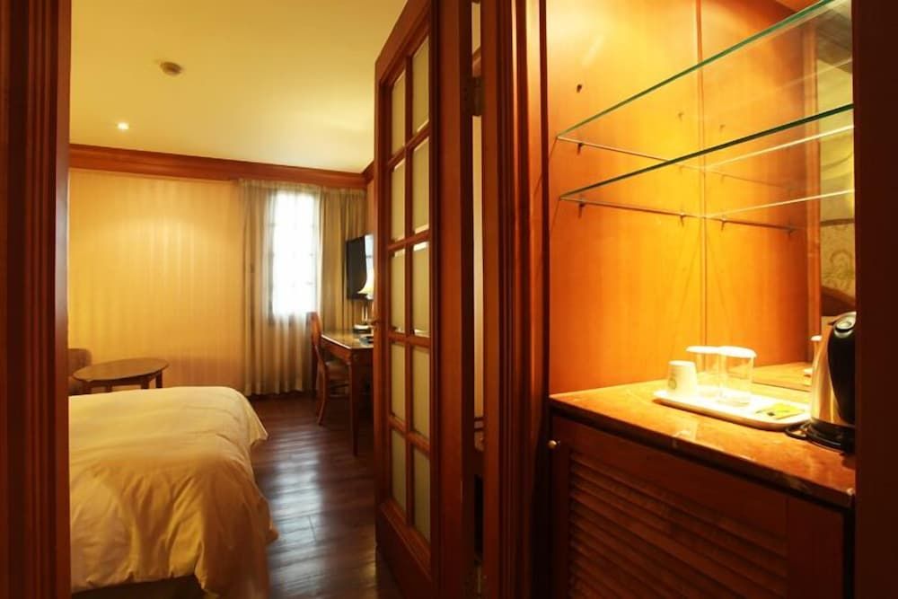 Karak Tourist Hotel Double Room 9