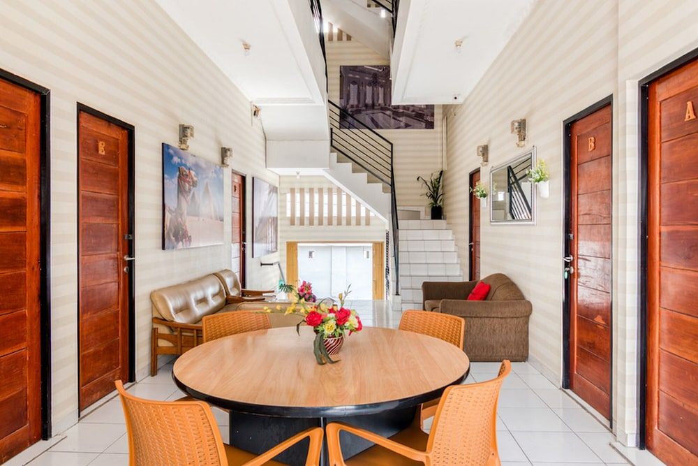 undefined RedDoorz Plus near Hayam Wuruk 2 9