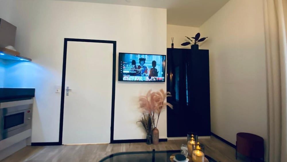 Marble Times Deluxe Studio Suite 5