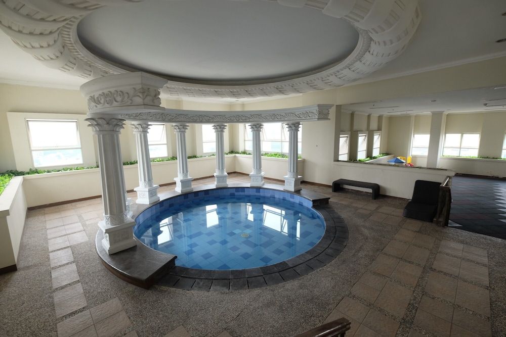 undefined Minimalist and Cozy 2BR Apartment at The Boulevard 2