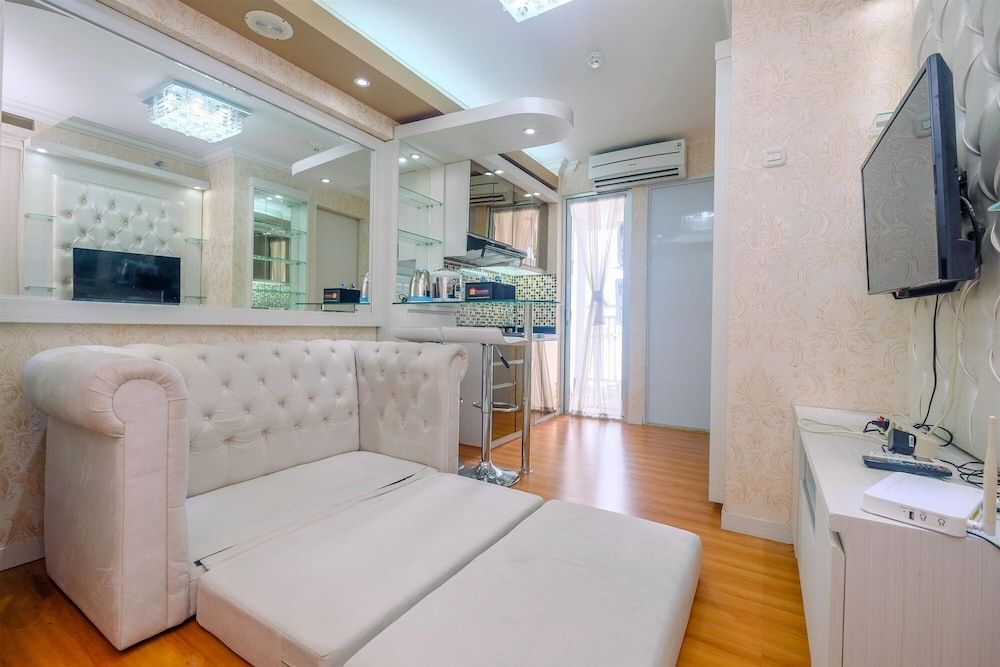 undefined Cozy Stay 2BR Bassura City Apartment 10