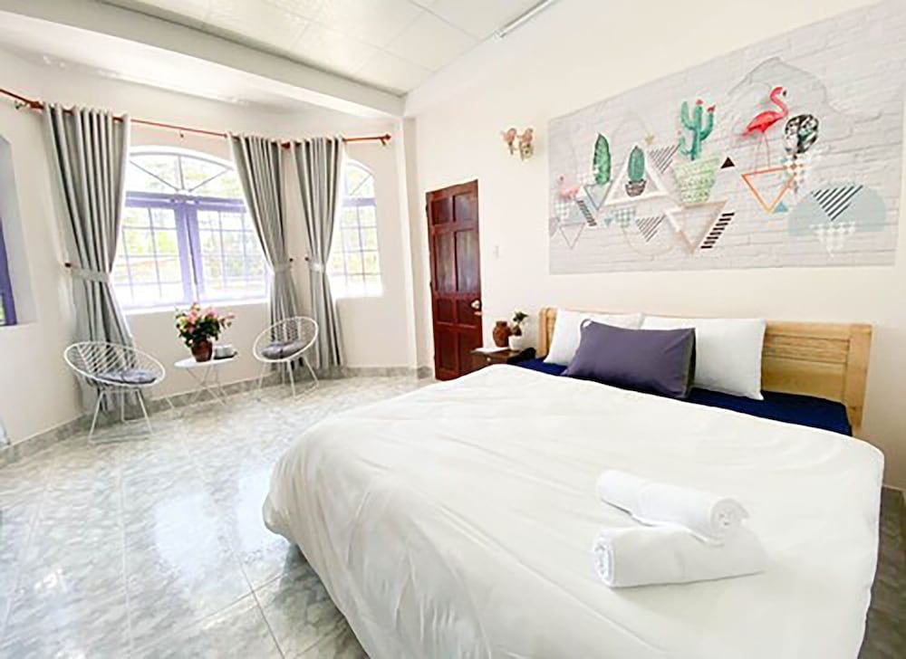 Deluxe Cool View Room