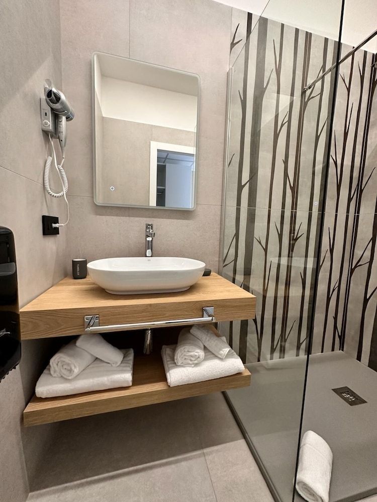 Hotel Al Giardino Superior Triple Room 8