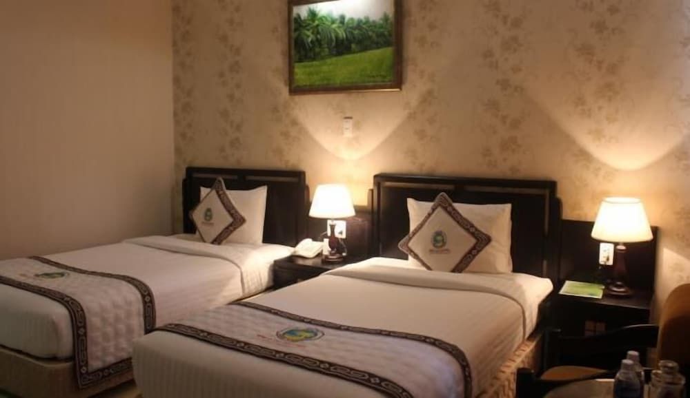 Viet Uc Hotel Superior Twin Room 2