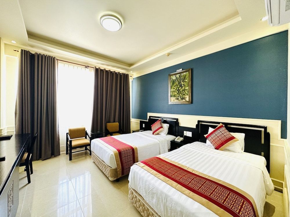 Viet Uc Hotel Superior Twin Room 3