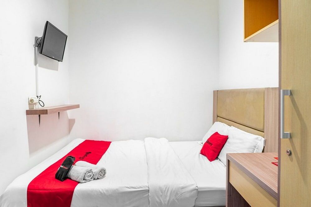 undefined RedDoorz @ Kebon Kacang 6