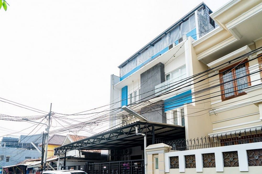 undefined RedDoorz @ Kebon Kacang 2