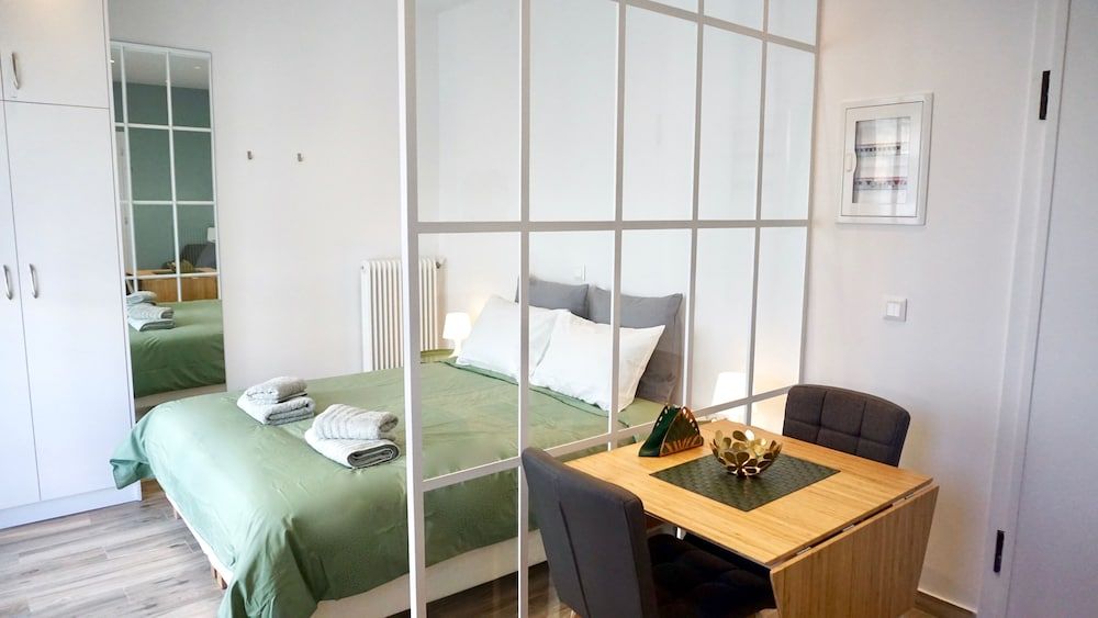 Warm & Cozy Studio in Athens Studio 2