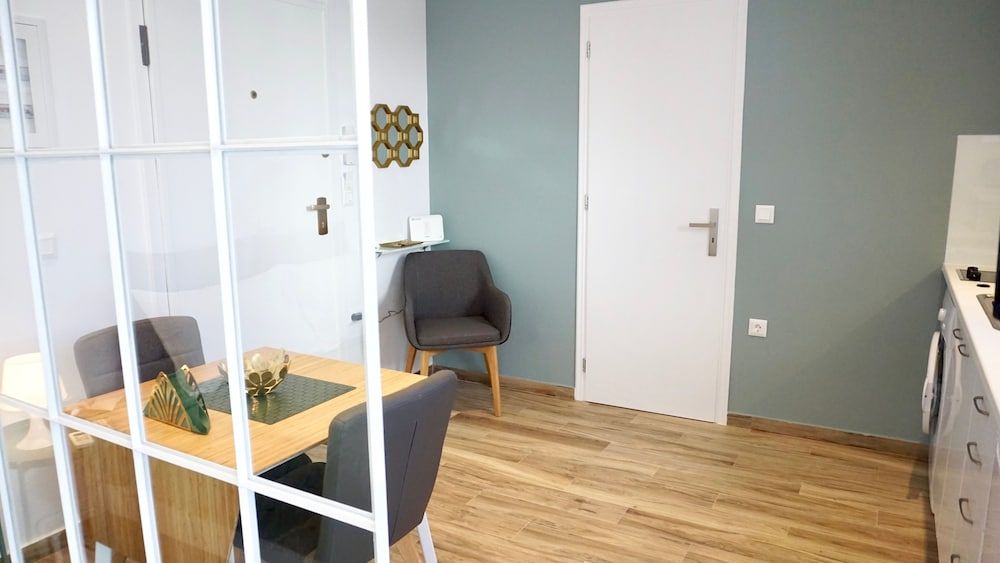 Warm & Cozy Studio in Athens Studio 14