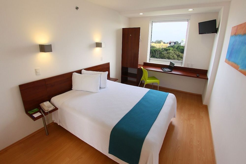 One Xalapa Las Animas Superior Room, 1 Queen Bed 3