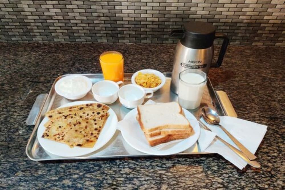 undefined Goroomgo Hidden Chalet Mall Road Nainital 10