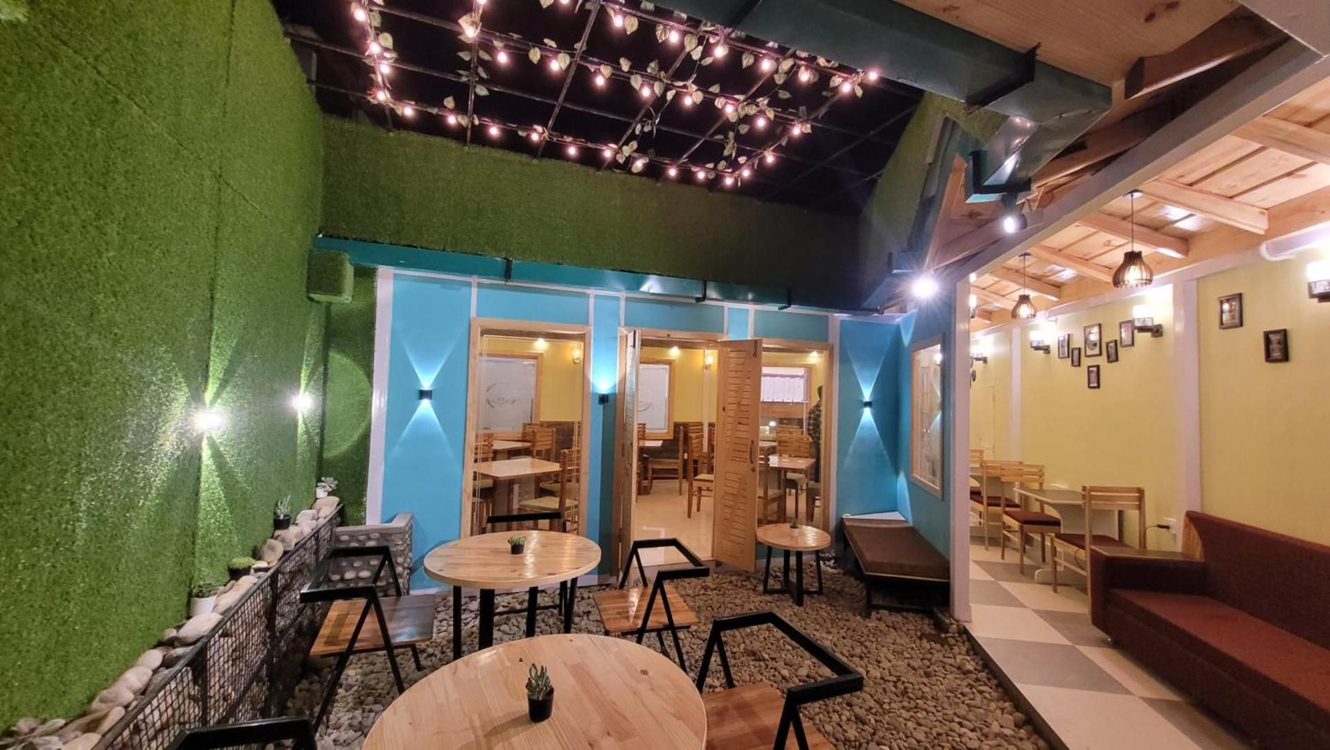undefined Goroomgo Hidden Chalet Mall Road Nainital 9
